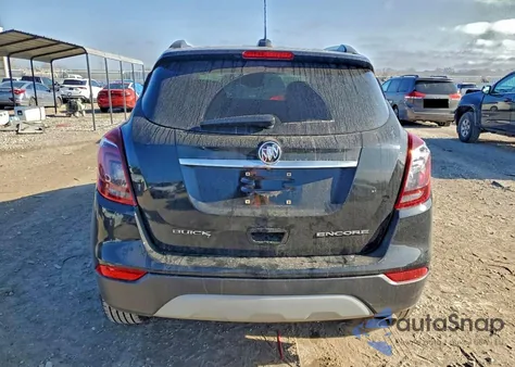 2019 Buick Encore Essence z USA, uszkodzony, nr VIN KL4CJCSM7KB750900